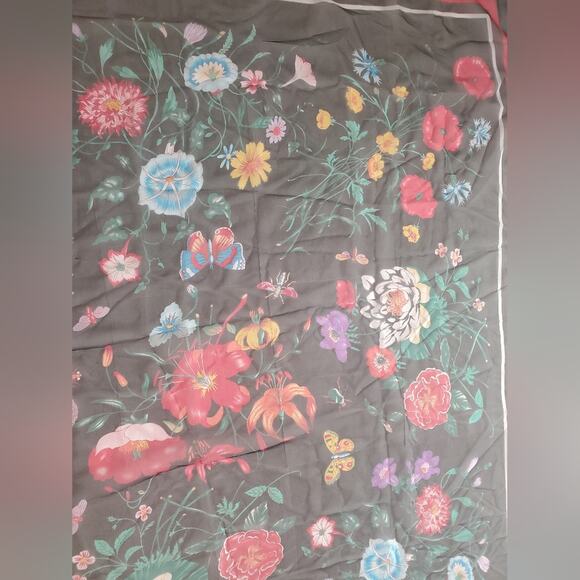 Stunning Made in Italy 100% Silk Floral Scarf Pareo Shawl 76x42 inches - Picture 3 of 13
